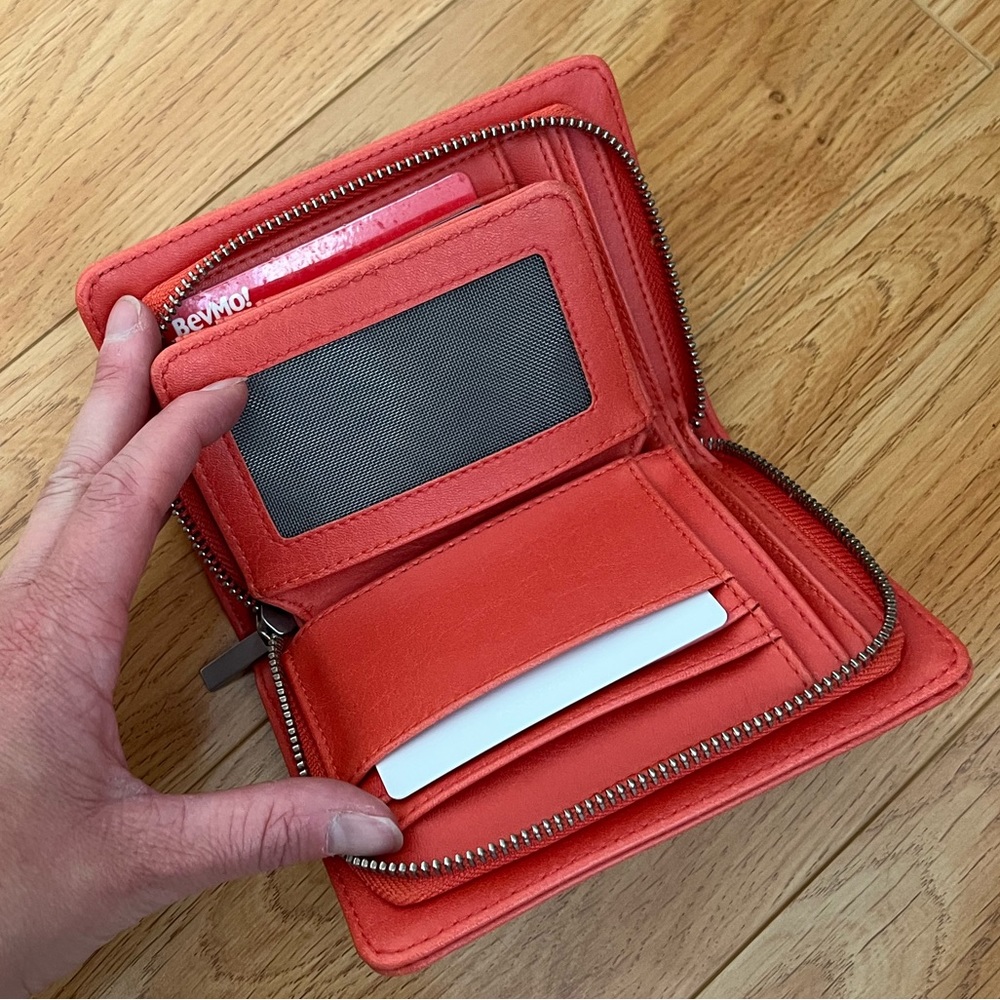 Matt & Nat Vegan Wallet With Removable Insert - image 6